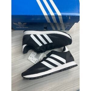 Adidas Black and white kids size 9K D96696